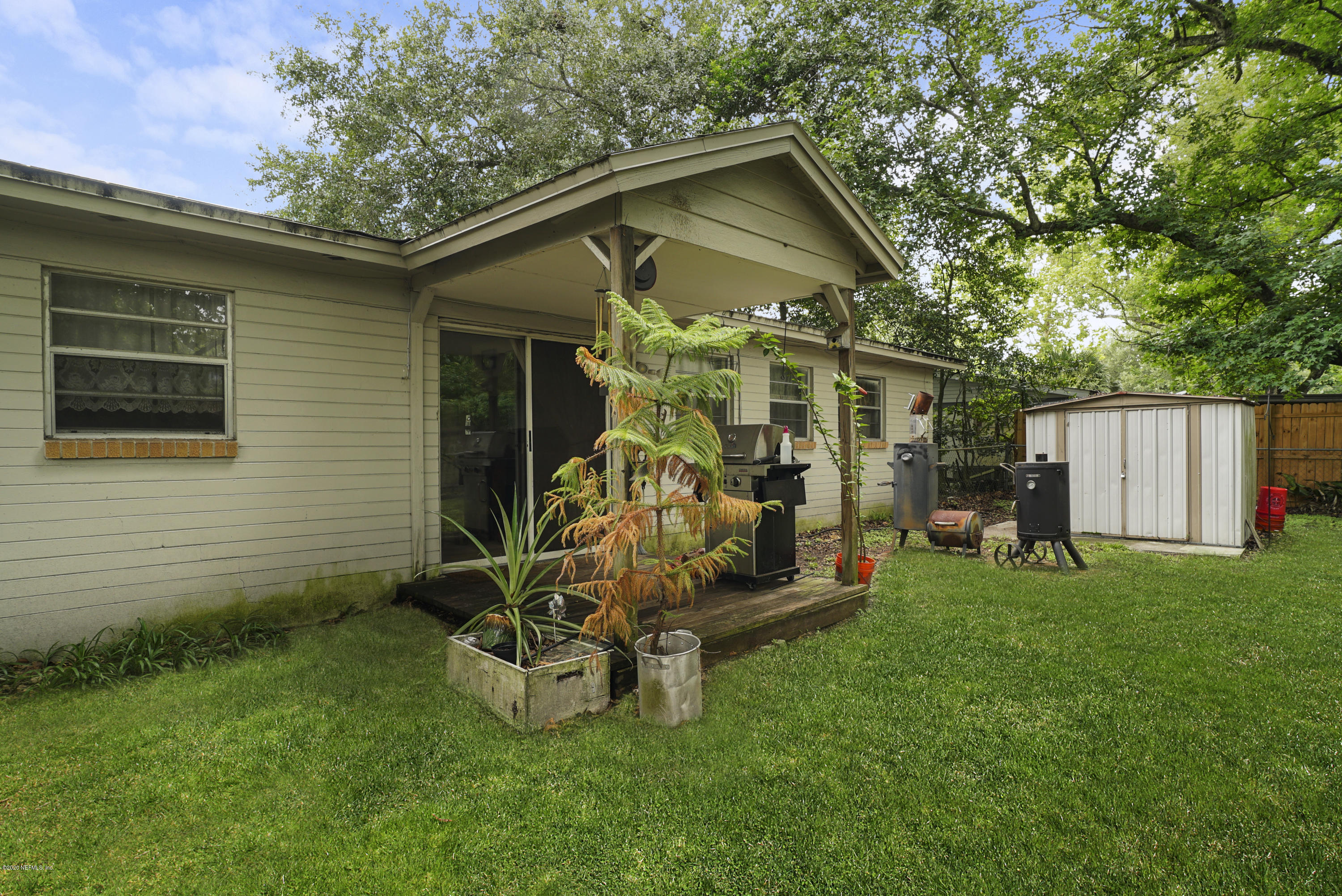 4219 Varner Road Jacksonville, FL 32210 - Photo 23 of 24 Storage shed