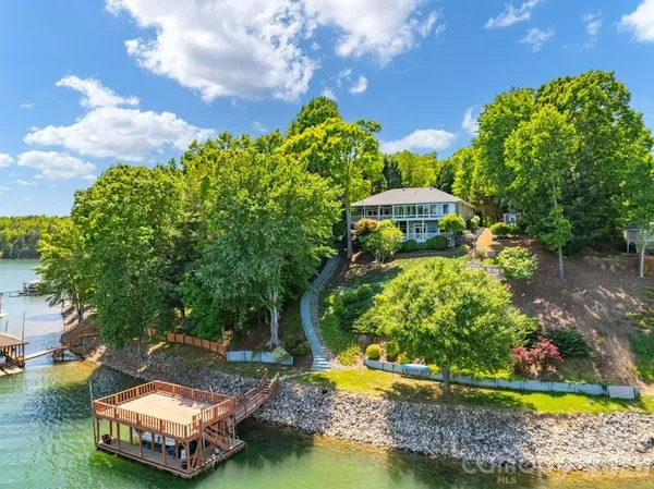 $1,600,000 | 797 Lake Club Drive, Nebo, NC 28761