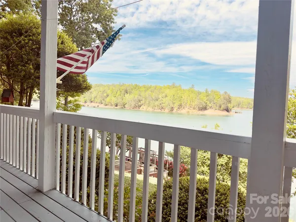 $1,600,000 | 797 Lake Club Drive, Nebo, NC 28761