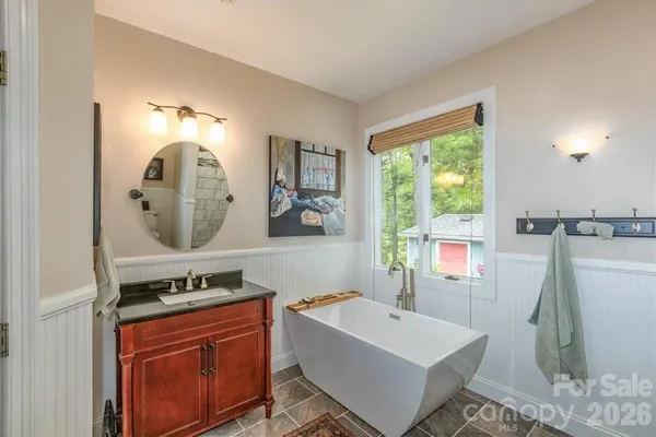$1,600,000 | 797 Lake Club Drive, Nebo, NC 28761