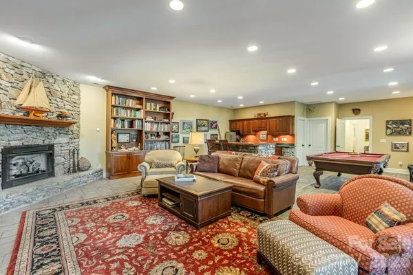$1,600,000 | 797 Lake Club Drive, Nebo, NC 28761