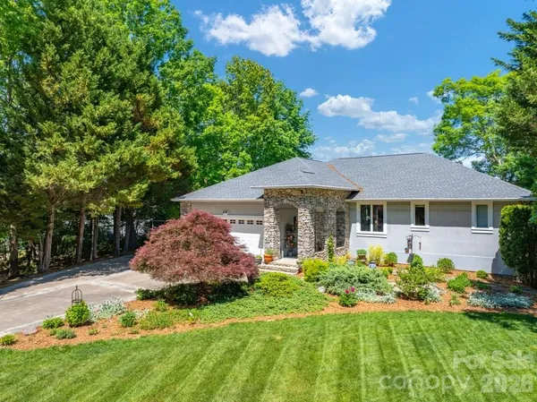 $1,600,000 | 797 Lake Club Drive, Nebo, NC 28761