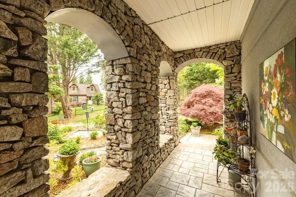 $1,600,000 | 797 Lake Club Drive, Nebo, NC 28761
