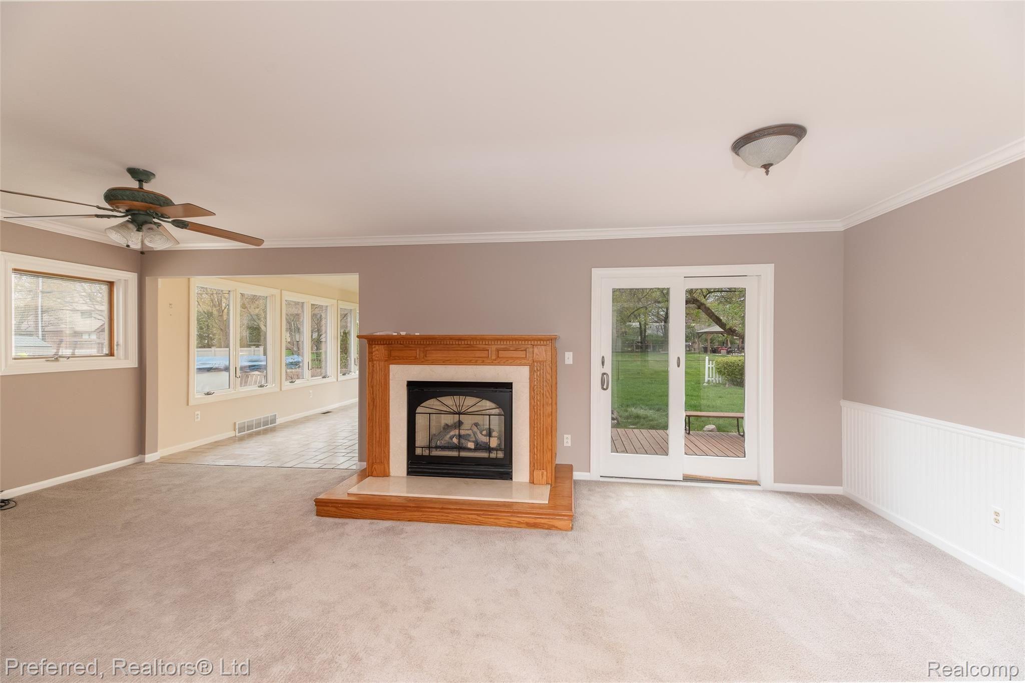 19045 Norwich Road Livonia, MI 48152 - Photo 9 of 30 Norwich-25.jpg