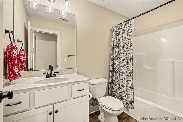 $193,500 | 975 Wooded Trail, Scottsburg, IN 47170