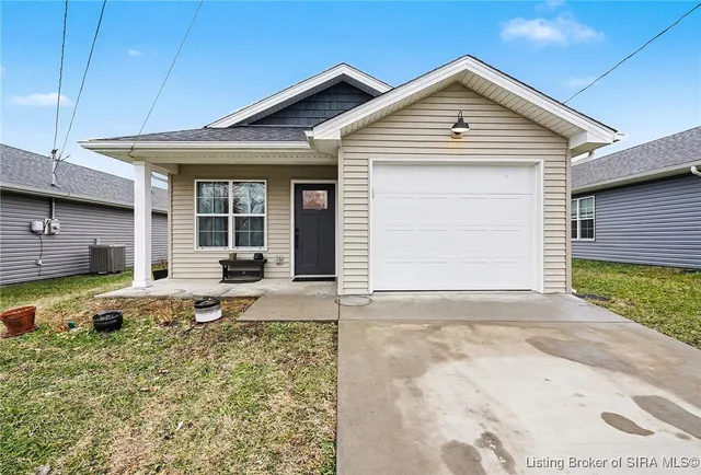 $193,500 | 975 Wooded Trail, Scottsburg, IN 47170