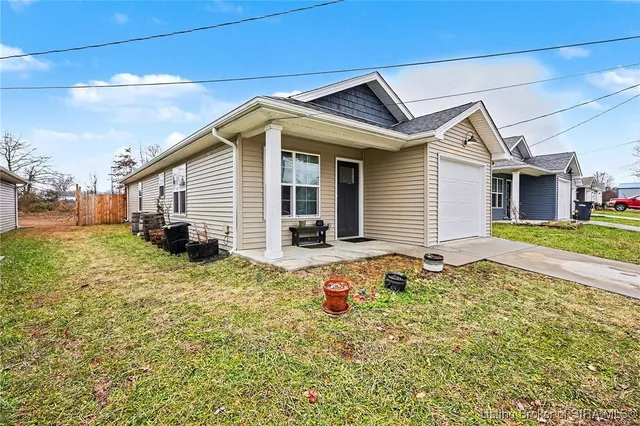 $193,500 | 975 Wooded Trail, Scottsburg, IN 47170