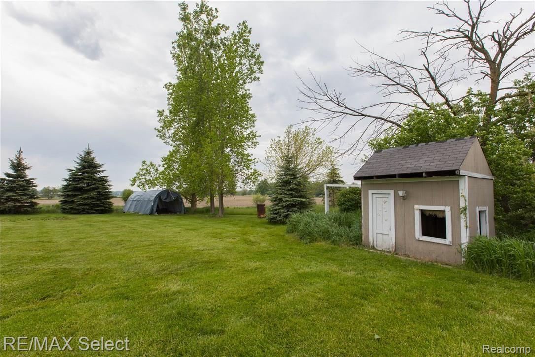 2568 Vandekarr Road Owosso, MI 48867 - Photo 12 of 48 2568 Vandecarr Rd-111.jpg