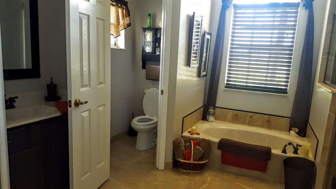 2558 Southwest Fair Isle Road Port St. Lucie, FL 34987 - Photo 21 of 33 Mater Bathroom 3