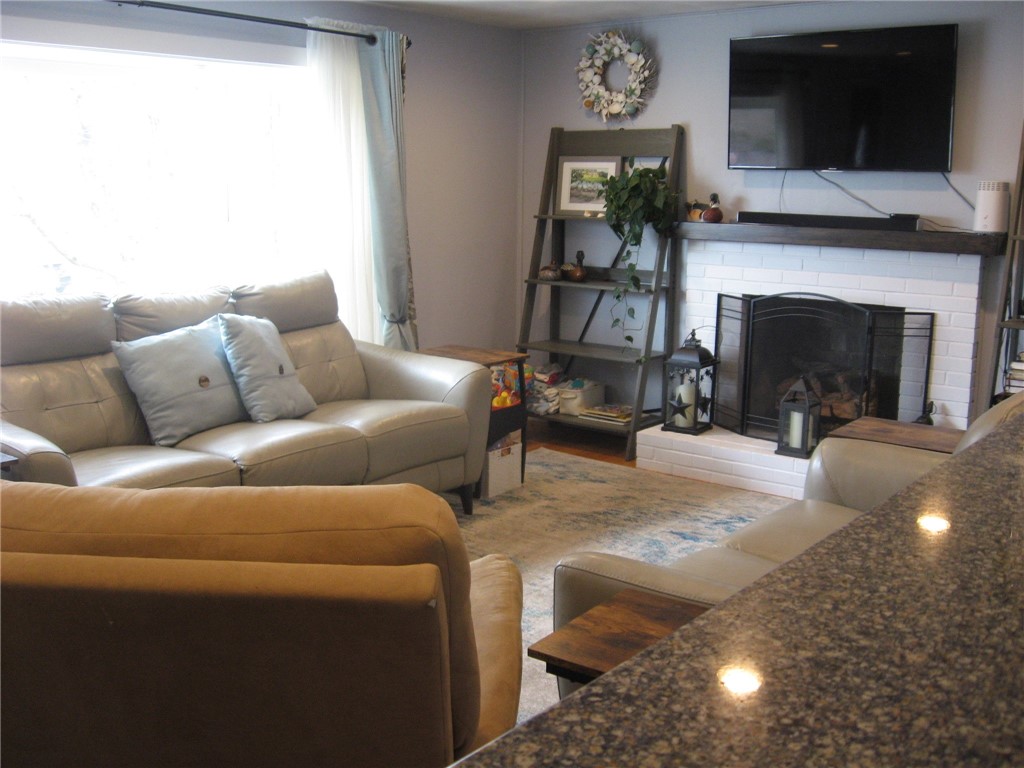40 Riverdale Road Westerly, RI 02891 - Photo 13 of 31 Gallery Image 13