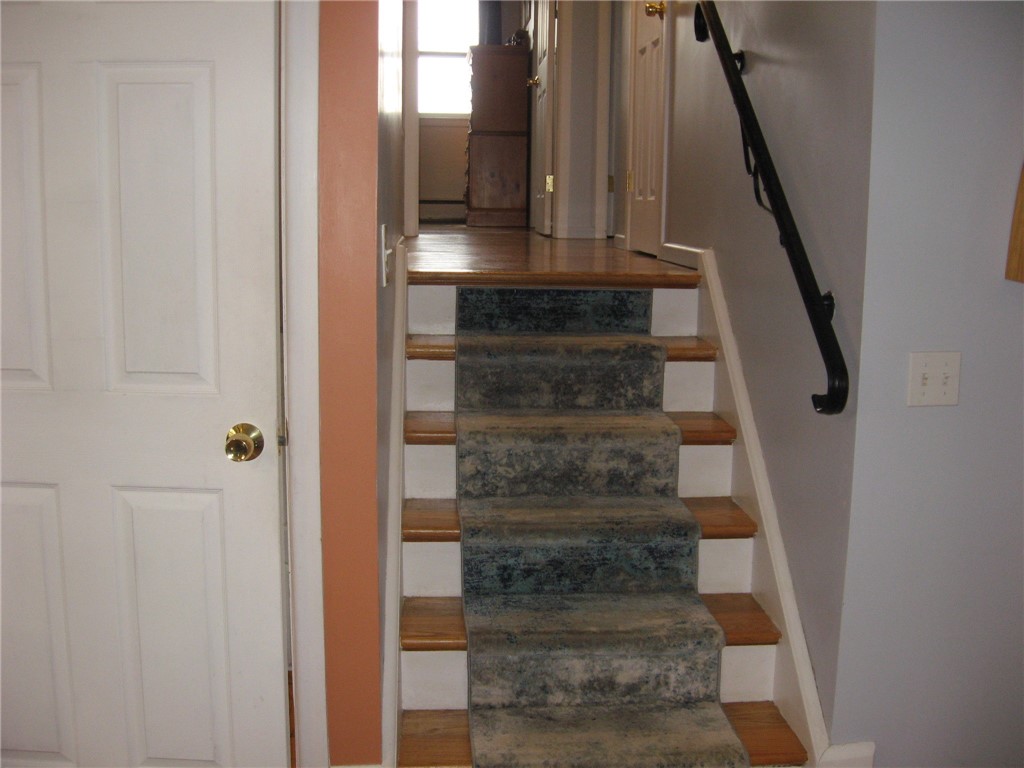 40 Riverdale Road Westerly, RI 02891 - Photo 16 of 31 Gallery Image 16