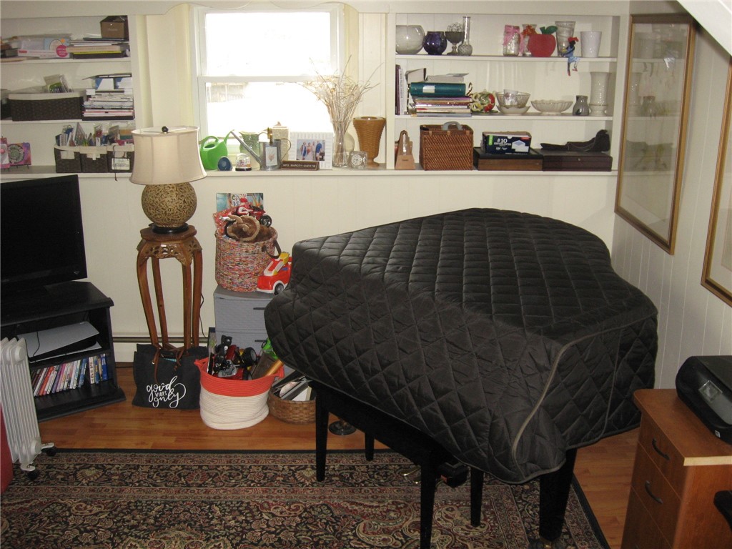 40 Riverdale Road Westerly, RI 02891 - Photo 19 of 31 Gallery Image 19