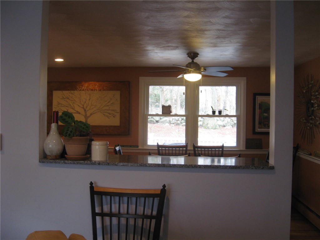 40 Riverdale Road Westerly, RI 02891 - Photo 10 of 31 Gallery Image 10