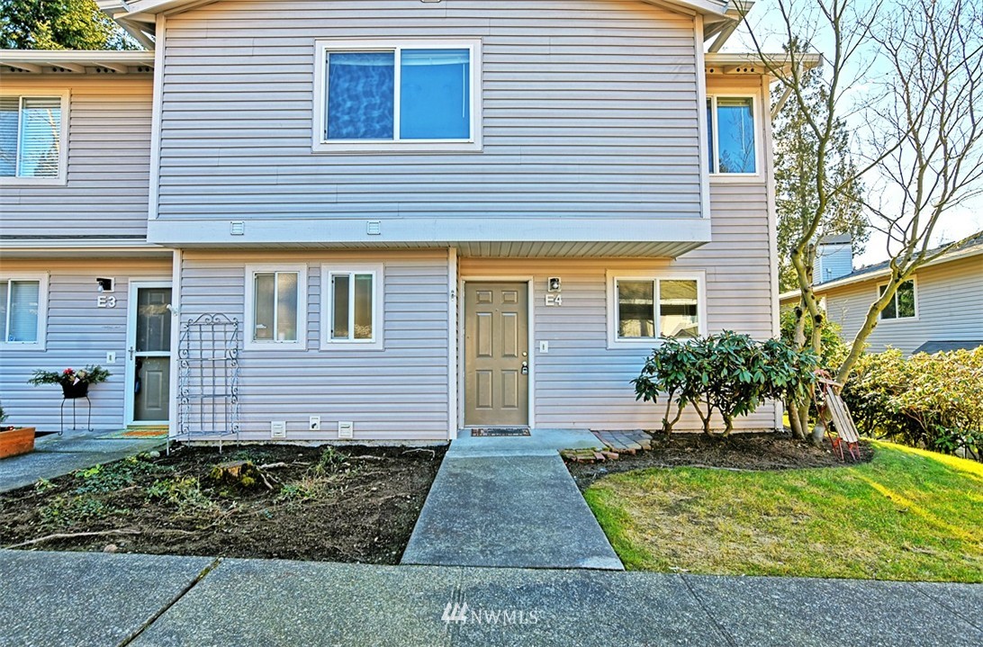 18910 Bothell Everett Highway, Unit E4 Bothell, WA 98012 - Photo 2 of 21