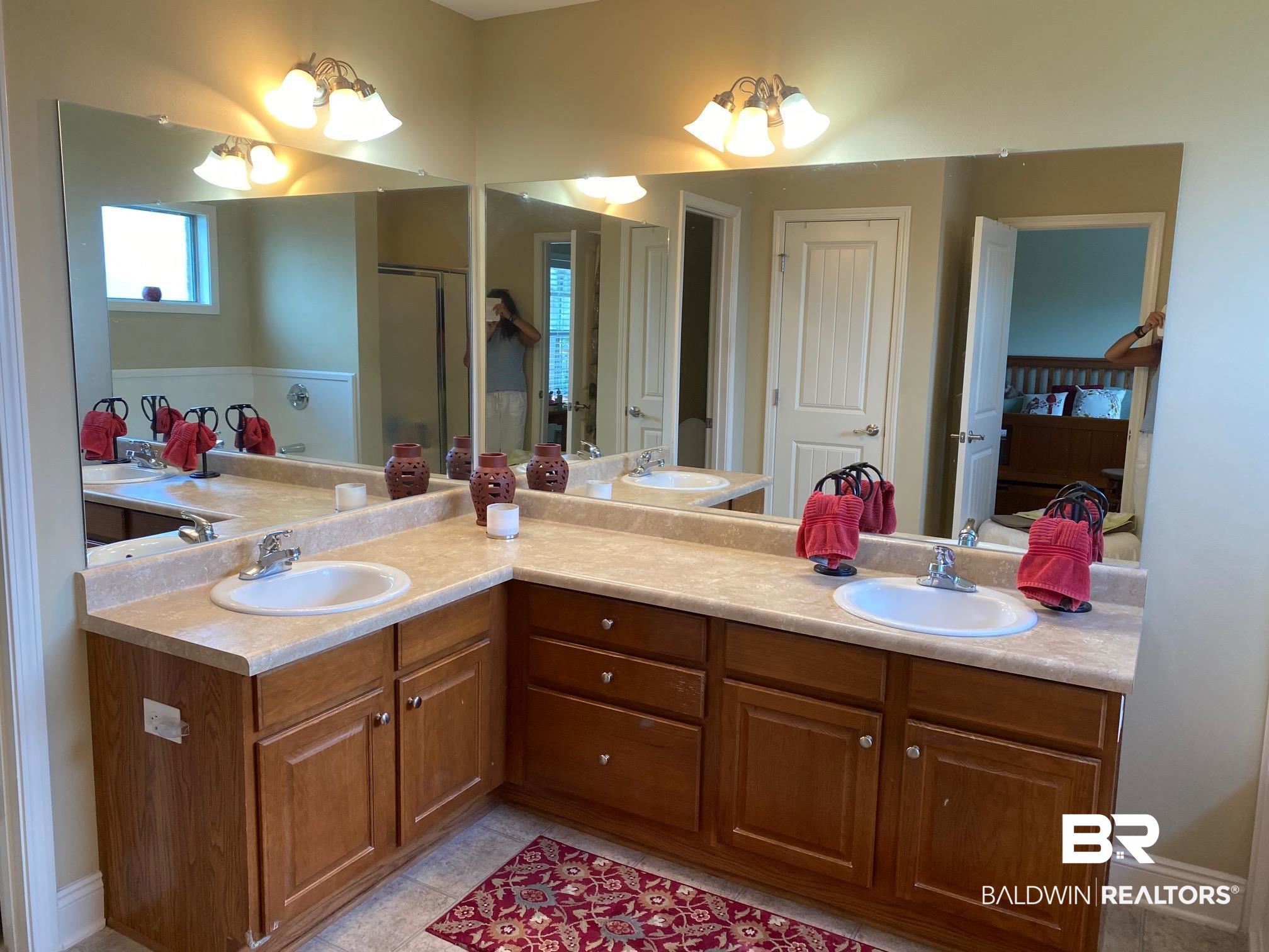 16426 Edgewater Circle Loxley, AL 36551 - Photo 9 of 13 master bath