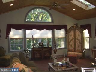 328 Howarth Road Media, PA 19063 - Photo 3 of 6