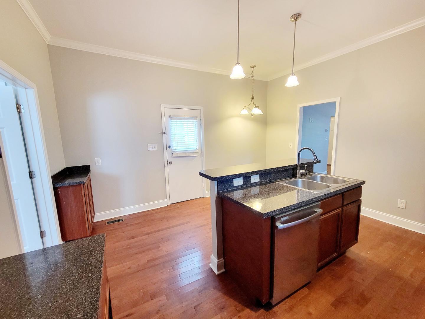 1102 Oakwood Avenue Raleigh, NC 27601 - Photo 4 of 35 Photo #4