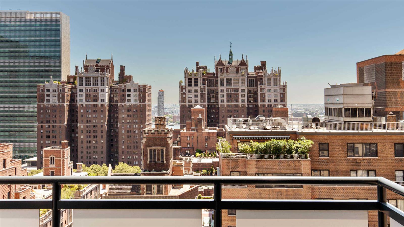 245 East 40th Street, Unit 24J Manhattan, NY 10016 - Photo 6 of 10 a view of a city view from a balcony