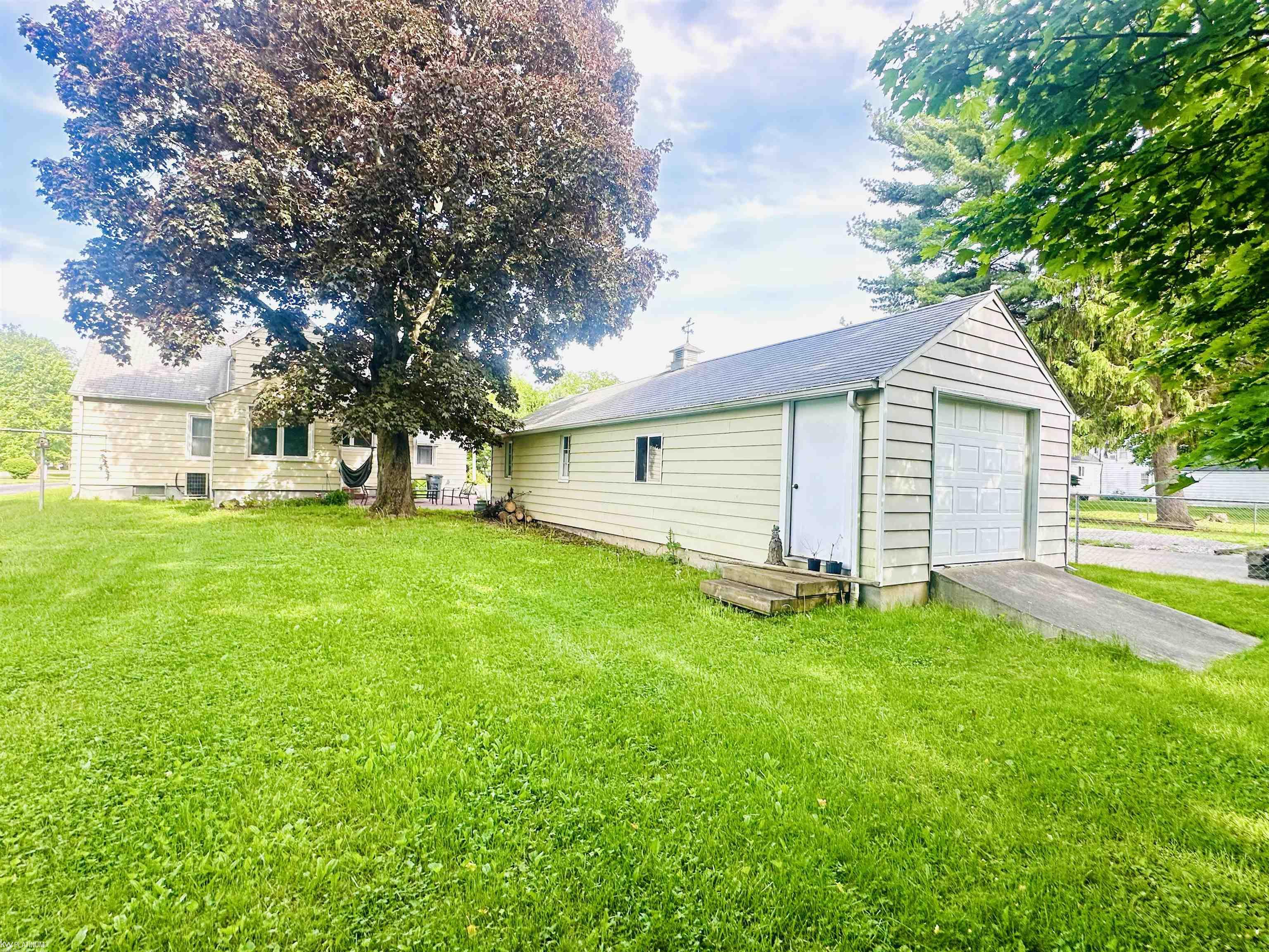 2297 Covert Road Burton, MI 48509 - Photo 26 of 32