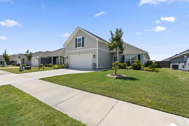 $389,900 | 247 Bayou Bend Lane, Panama City, FL 32404