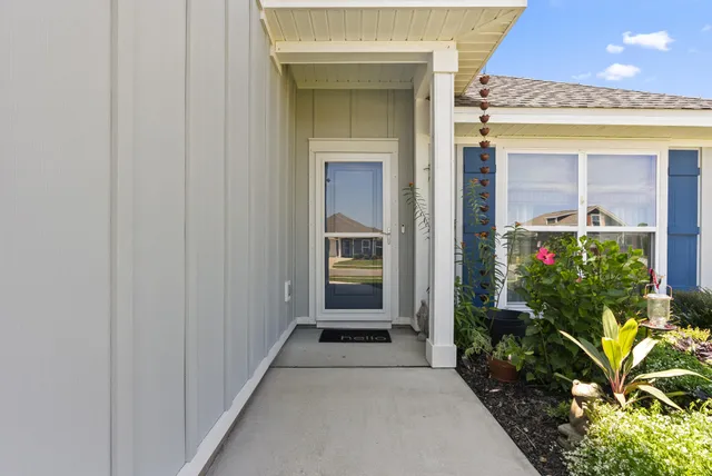 $389,900 | 247 Bayou Bend Lane, Panama City, FL 32404