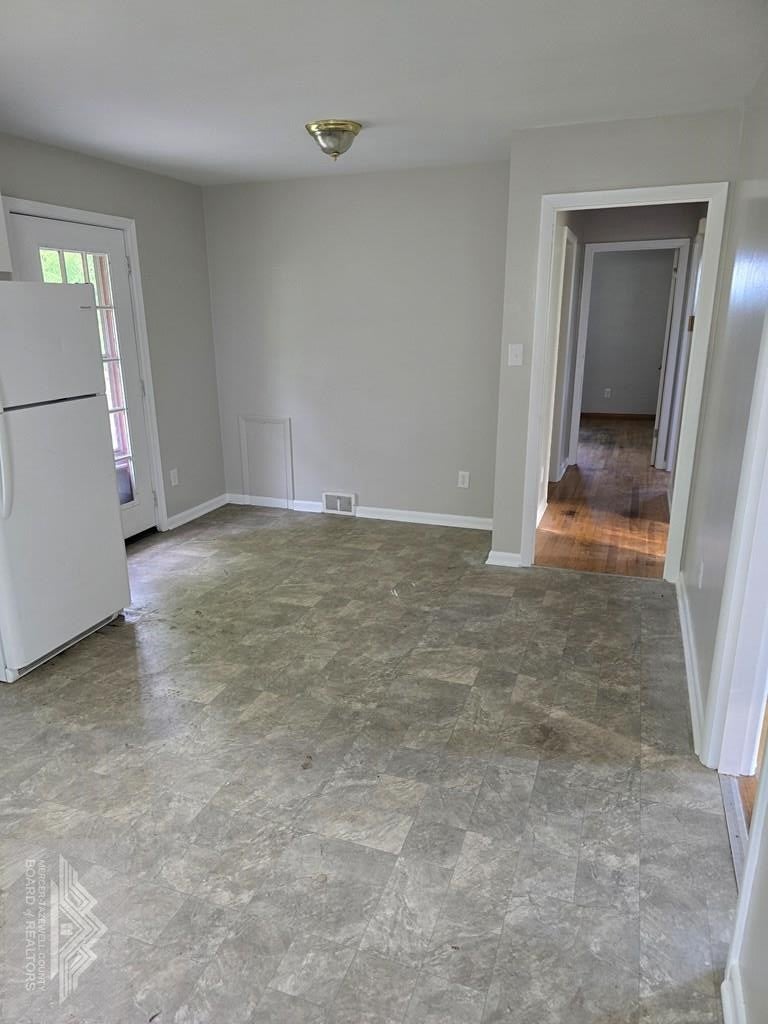 2524 Parnell Road Bluefield, WV 24701 - Photo 6 of 13 Gallery Image 6