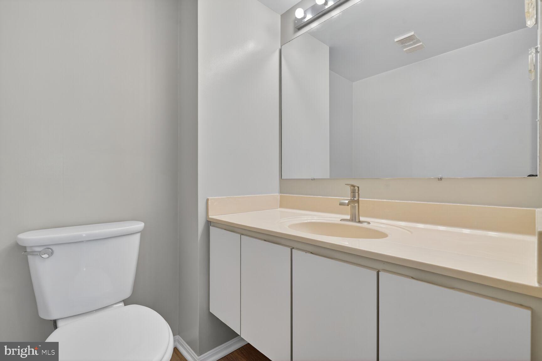 15115 Interlachen Drive, Unit 3521 Silver Spring, MD 20906 - Photo 14 of 22