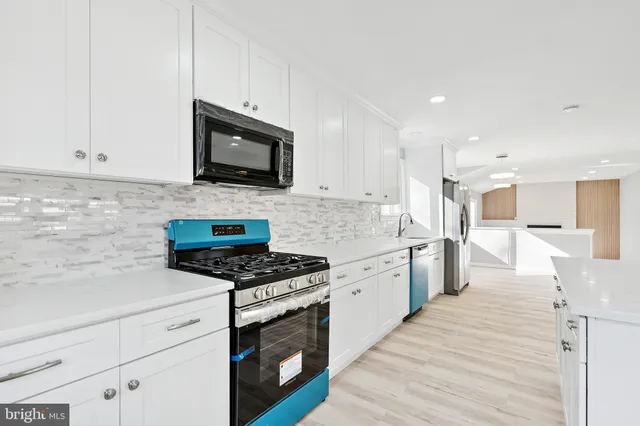 $625,000 | 213 Swedes Run Drive, Delran, NJ 08075