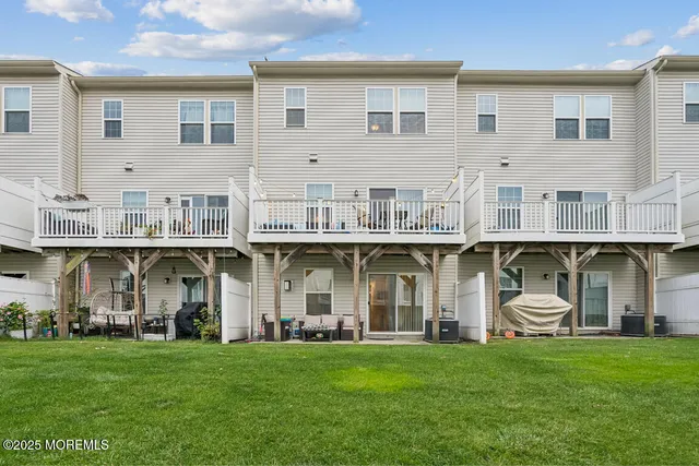 $599,000 | 112 LCpl. Phillip E. Frank Way, Cliffwood, NJ 07721