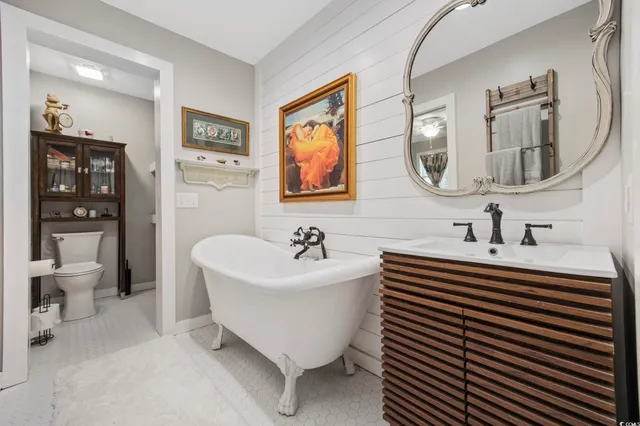 $925,000 | 3772 Brown Bark Lane, Murrells Inlet, SC 29576