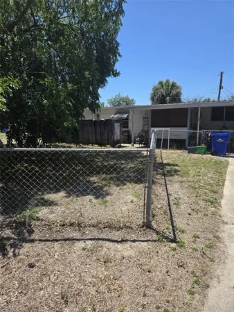 $115,000 | 120 West Loop, Oak Hill, FL 32759