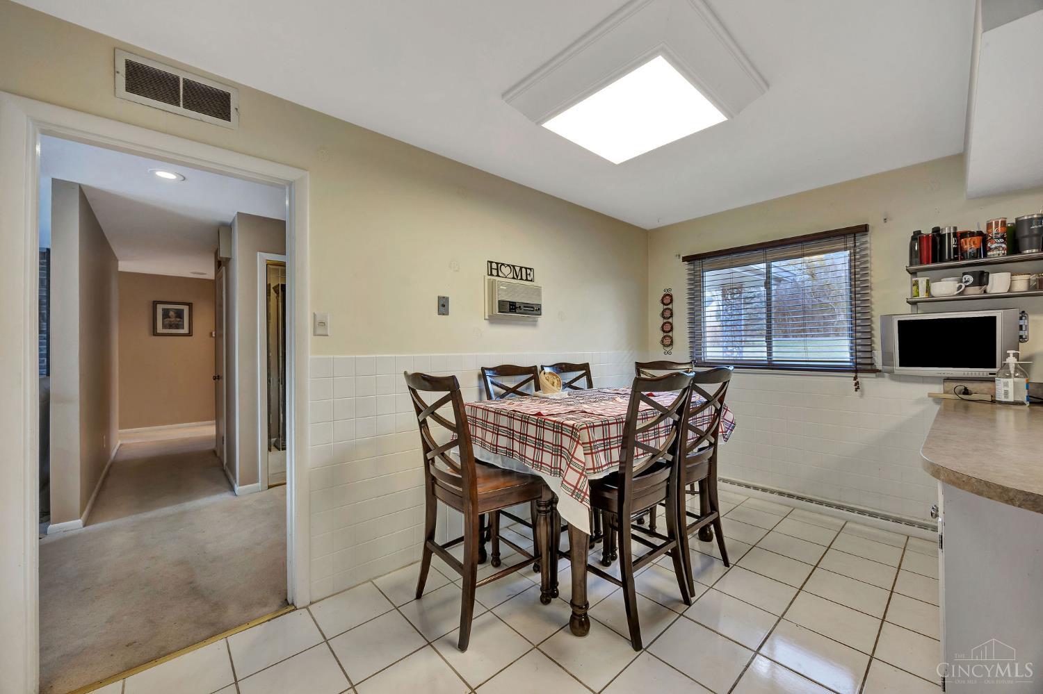 365 Columbia Road Hamilton, OH 45013 - Photo 13 of 45