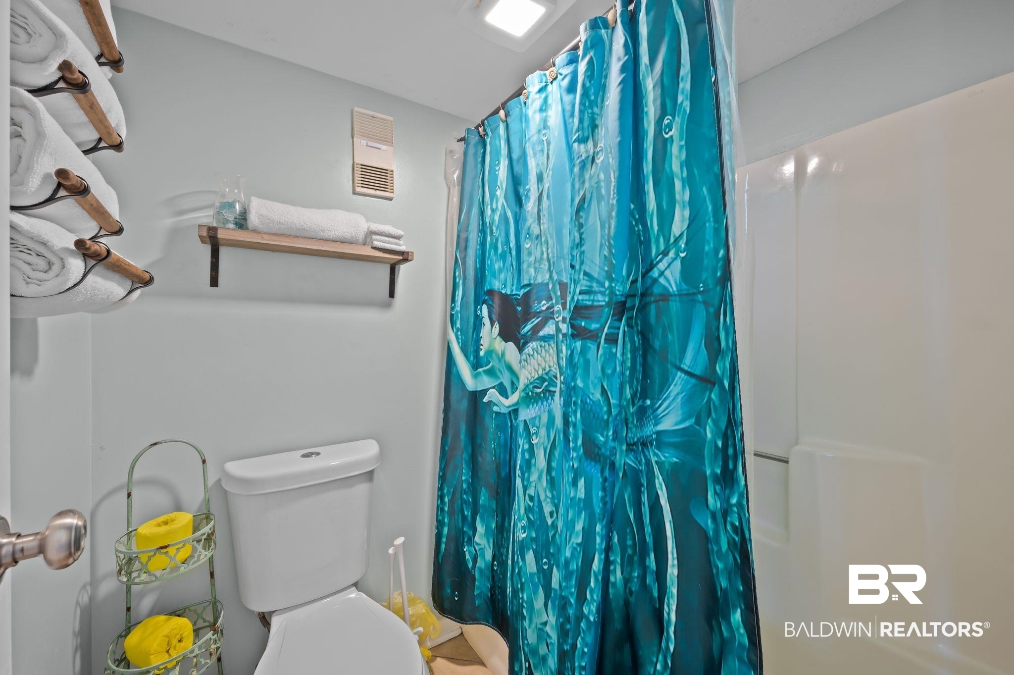 375 Plantation Road, Unit 5803 Gulf Shores, AL 36542 - Photo 10 of 37 Full bath with toilet