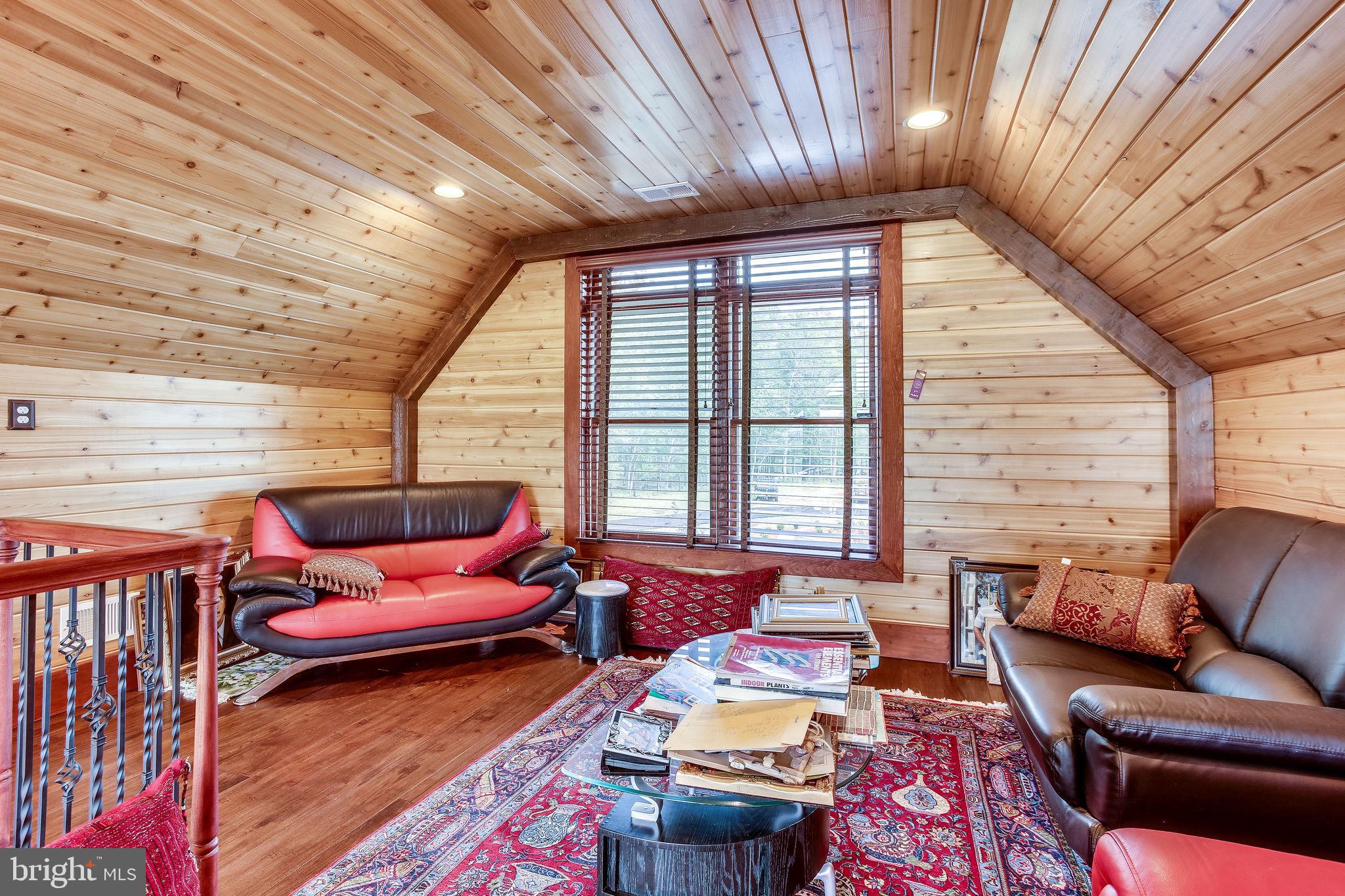 43093 Lucketts Road Leesburg, VA 20176 - Photo 44 of 80 Upper Den