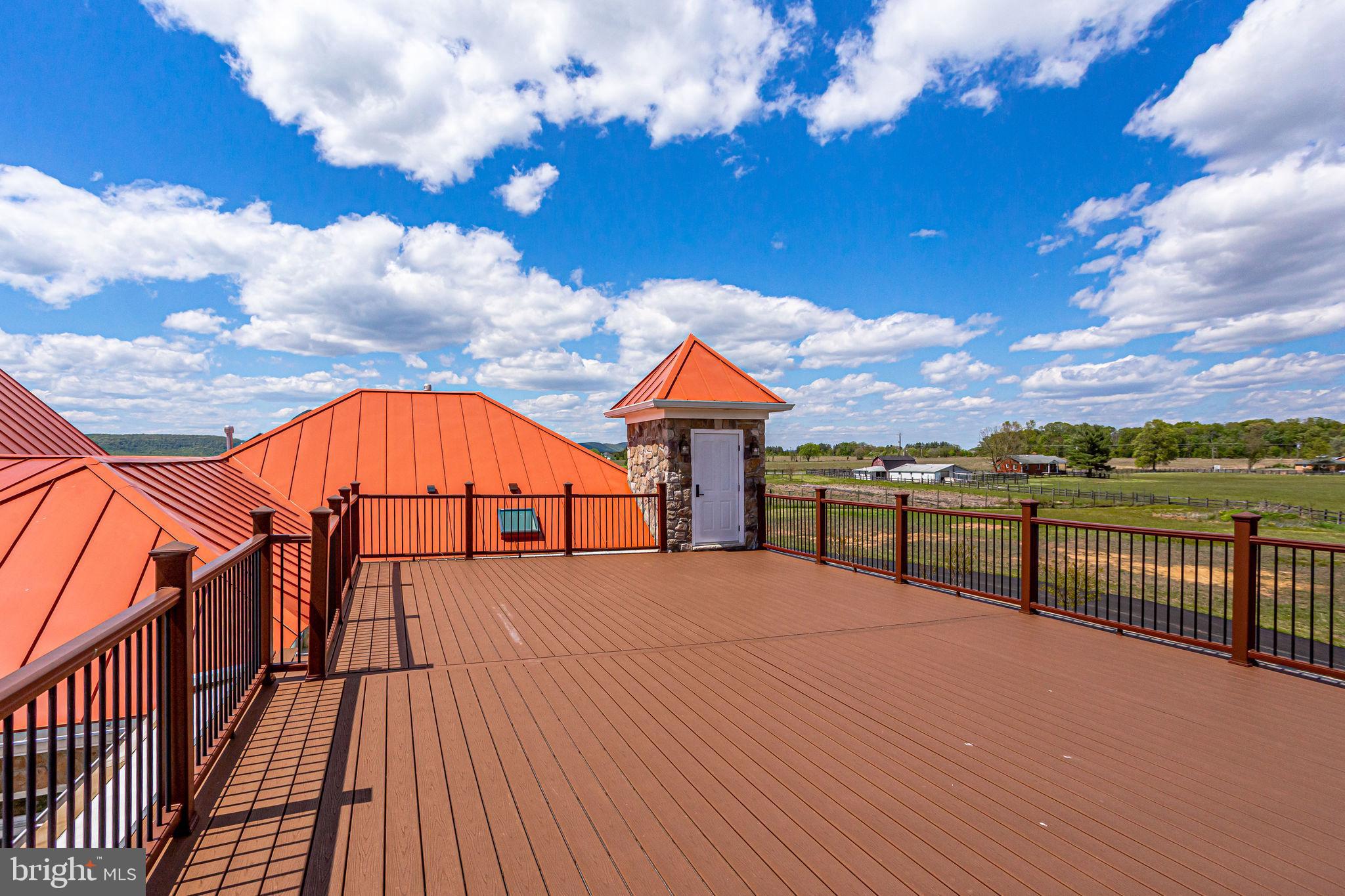 43093 Lucketts Road Leesburg, VA 20176 - Photo 55 of 80 Deck
