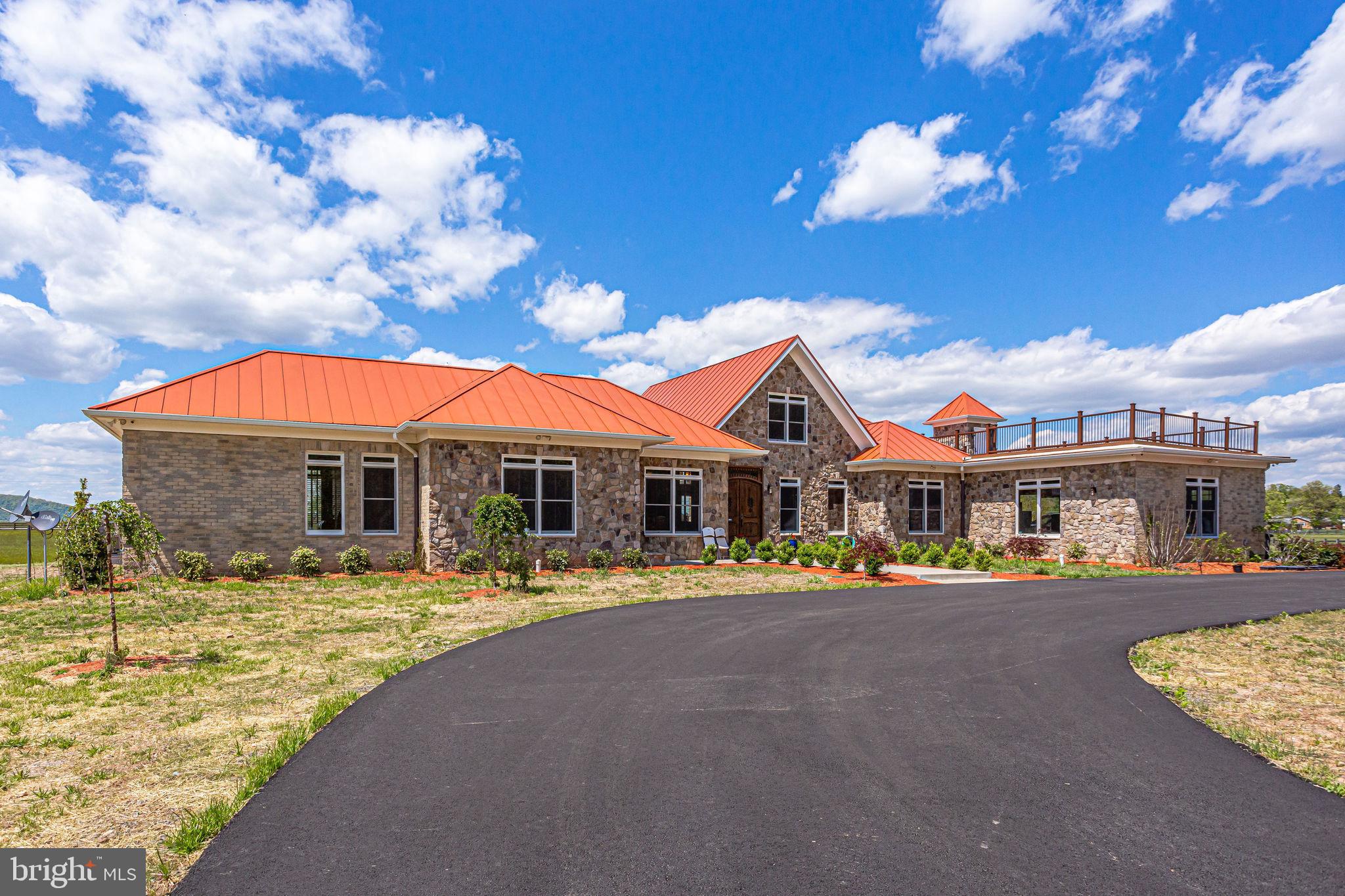 43093 Lucketts Road Leesburg, VA 20176 - Photo 76 of 80 Front Exterior