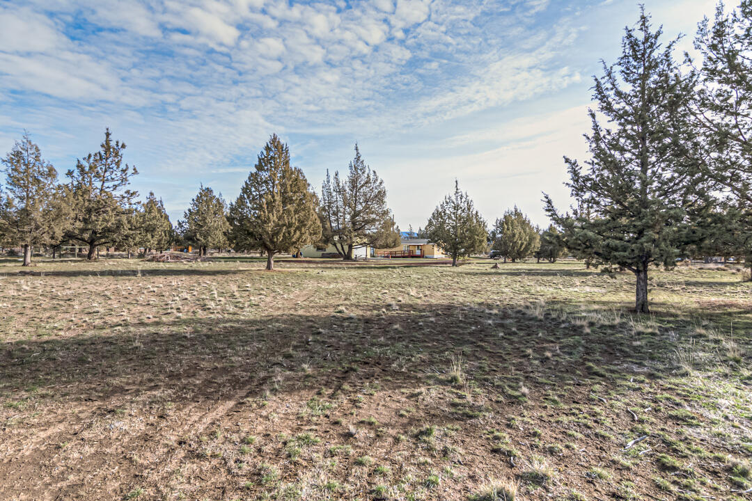 14806 Southwest Maverick Road Terrebonne, OR 97760 - Photo 28 of 35 Maverick Rd SW 14806 Web (10 of 35)