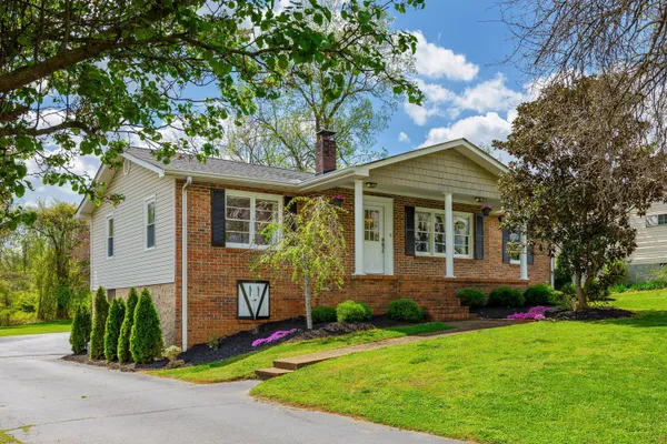 $345,000 | 2418 Cres Club Drive, Hixson, TN 37343