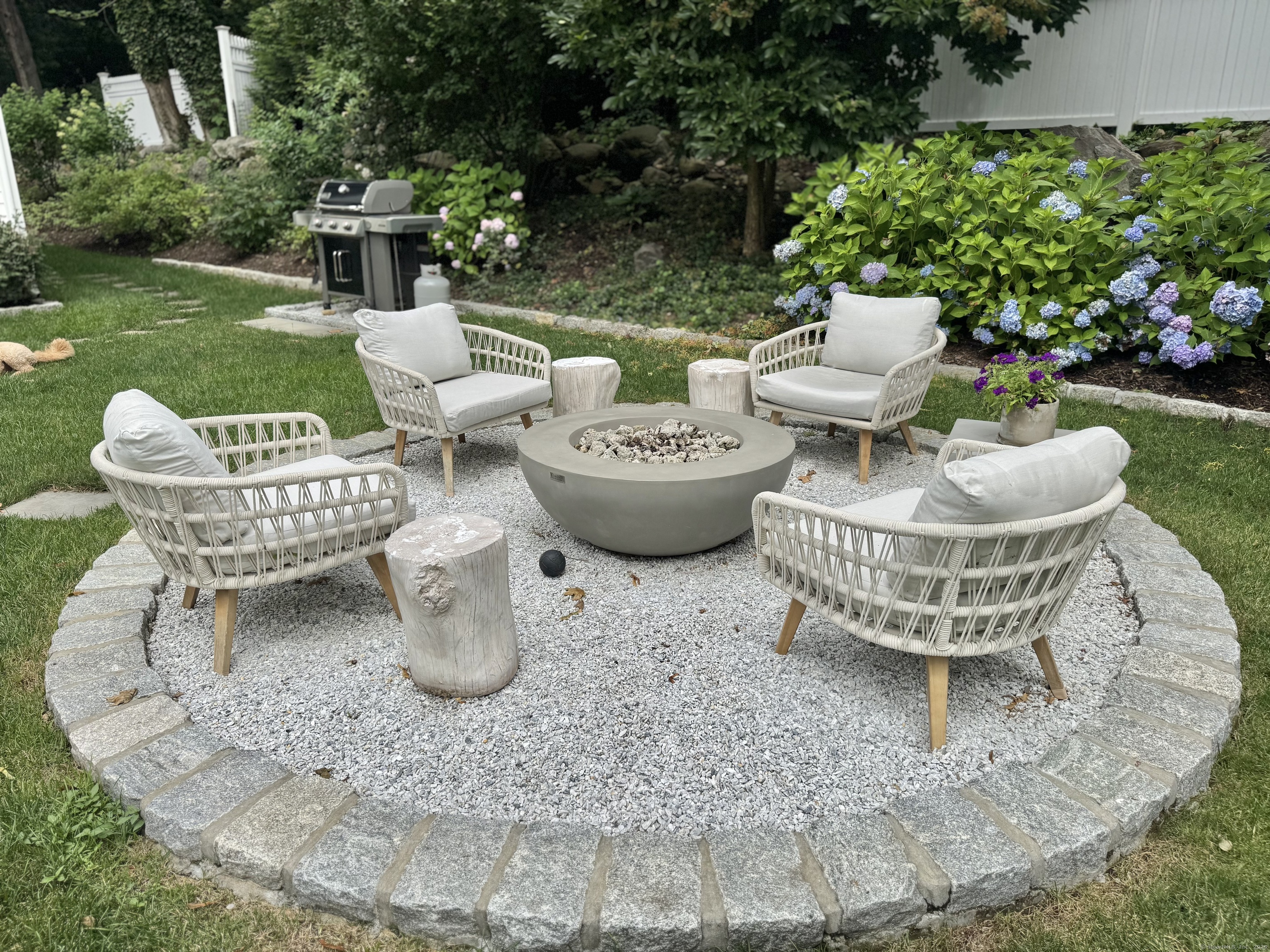 18 Englewood Road Norwalk, CT 06853 - Photo 5 of 25 a view of an outdoor sitting space