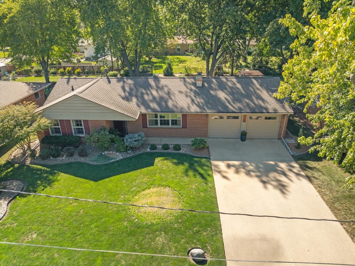 903 Beech Street Normal, IL 61761 - Photo 25 of 34 Gallery Image 25