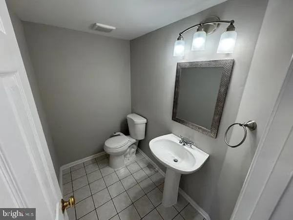 $2,980 | 15661 Montview Drive, Dumfries, VA 22025