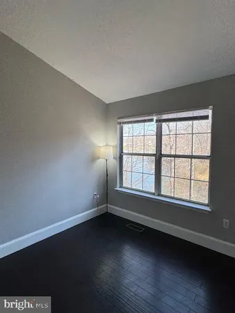 $2,980 | 15661 Montview Drive, Dumfries, VA 22025