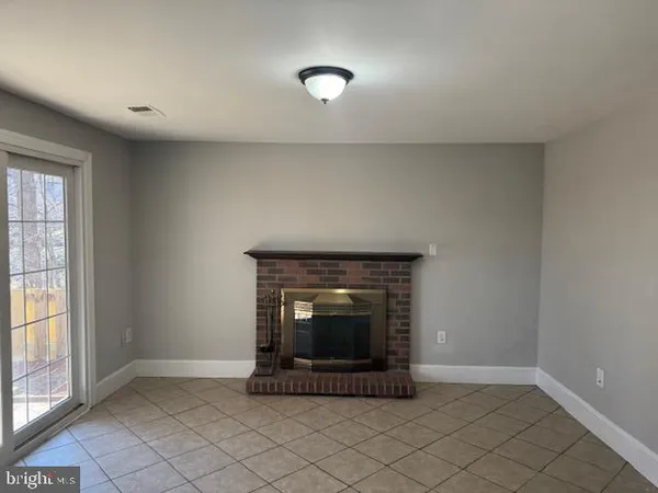 $2,980 | 15661 Montview Drive, Dumfries, VA 22025