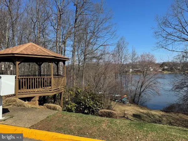 $2,980 | 15661 Montview Drive, Dumfries, VA 22025