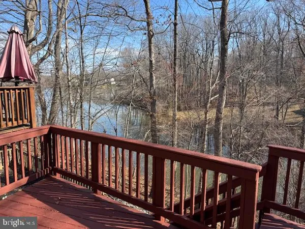 $2,980 | 15661 Montview Drive, Dumfries, VA 22025