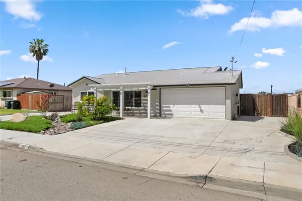 $715,000 | 801 La Palma Drive, Fallbrook, CA 92028