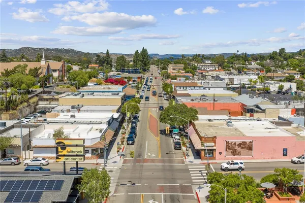 $715,000 | 801 La Palma Drive, Fallbrook, CA 92028