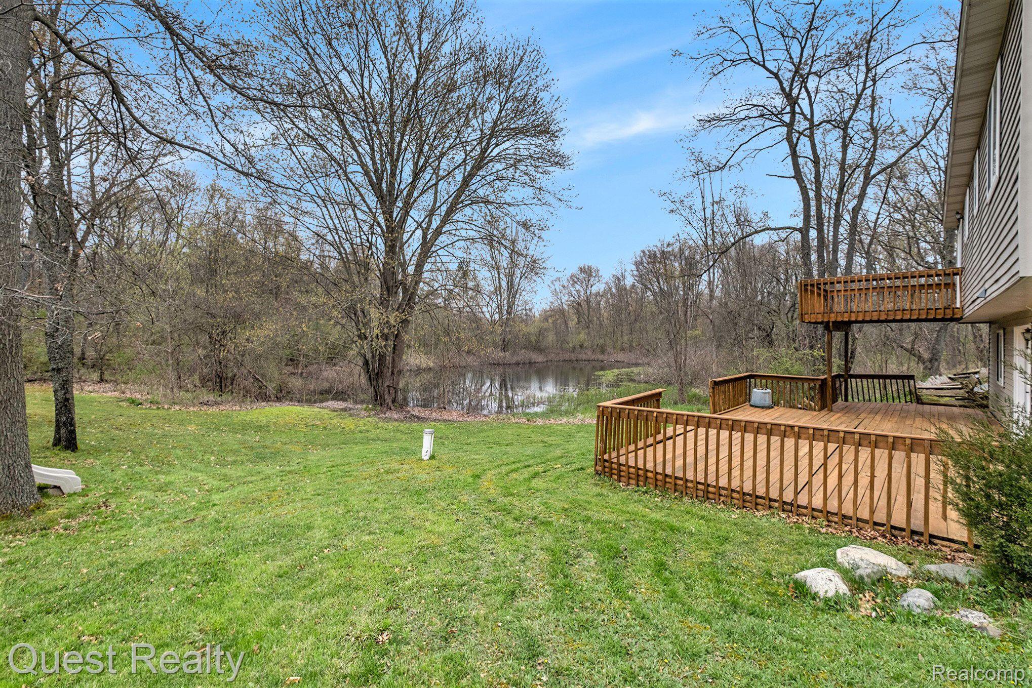 16154 Falk Road Holly, MI 48442 - Photo 4 of 29 Gallery Image 4