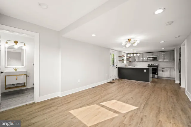 $2,300 | 8255 Mertztown Road, Unit A, Alburtis, PA 18011