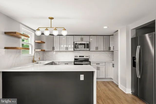 $2,300 | 8255 Mertztown Road, Unit A, Alburtis, PA 18011